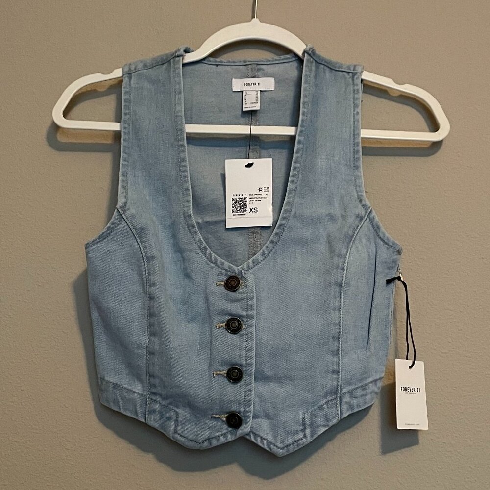 Forever 21, XS, Light Wash Denim Vest